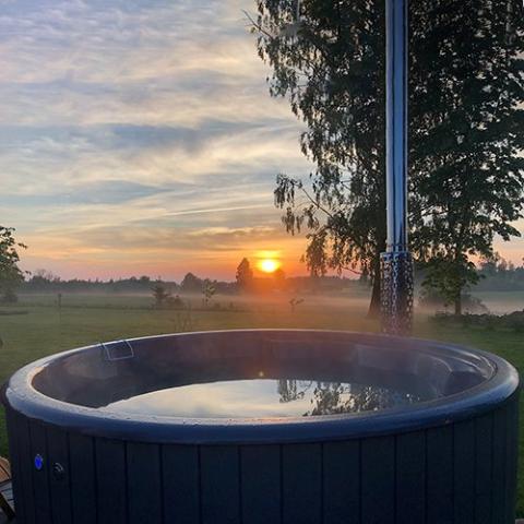 SaunaLife Model S4N Wood-Fired Hot Tub